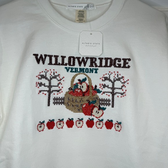 Altar'd State Willowridge Vermont Apple Cross Stitch Sweatshirt Size XXS/XS - Picture 2 of 6